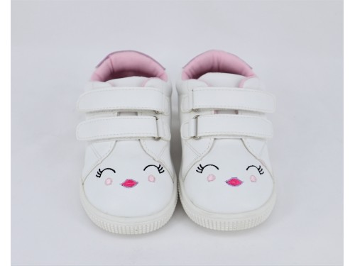 DEPORTIVO CON VELCRO 2