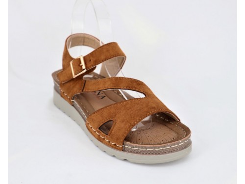 SANDALIA PLANA CON PLATAFORMA 2