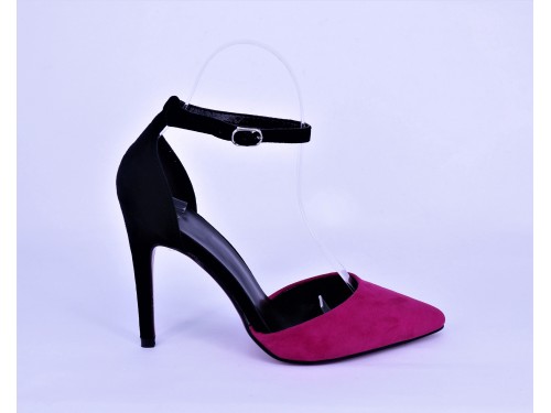 STILETTO CON PULSERA AL TOBILLO 2