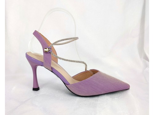 STILETTO CON DETALLES EN STRASS 2