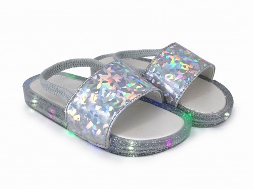 CHANCLAS CON LUZ PARA NIÑA.