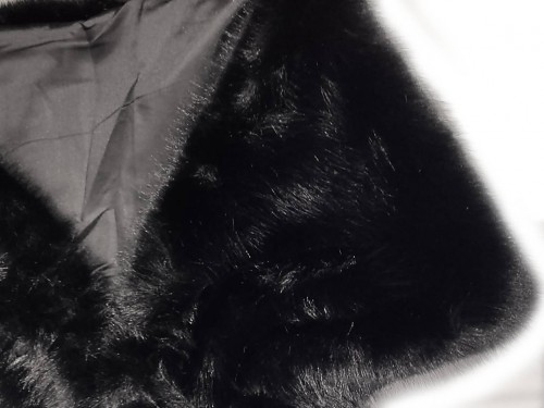 ESTOLA DE PELO LARGO SINTÉTICO 2