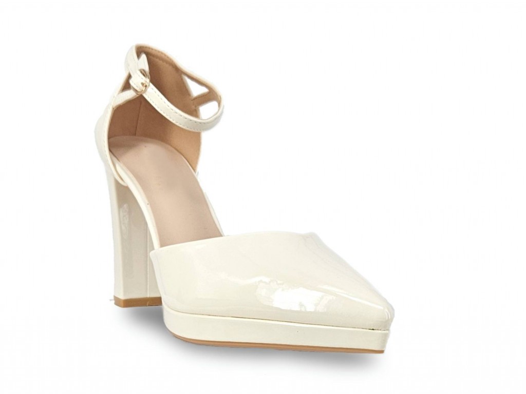 STILETTO ACHAROLADO CON PLATAFORMA.