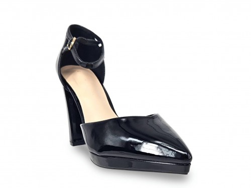 STILETTO ACHAROLADO CON PLATAFORMA.