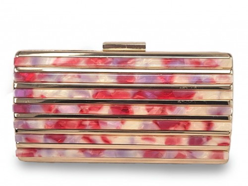 CLUTCH TIPO NÁCAR.