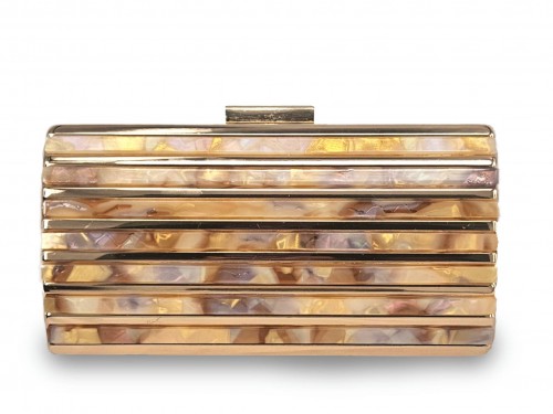 CLUTCH TIPO NÁCAR.