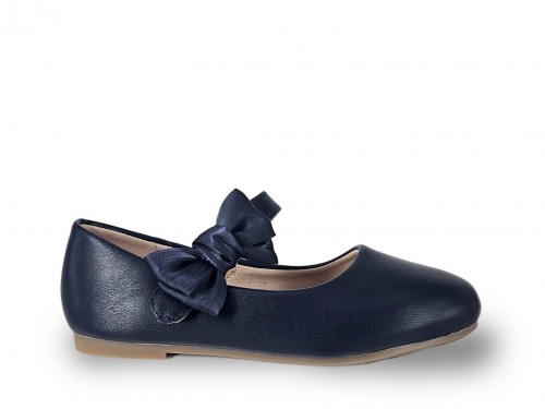 MERCEDITAS NIÑA CON LAZO. 2