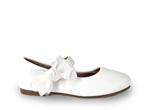 MERCEDITAS NIÑA CON LAZO. 2